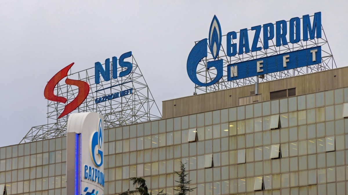 Rușii își măresc influența în România – Un mare jucător petrolier din Serbia, sub controlul Gazprom, obține o licență nouă pentru furnizarea de energie