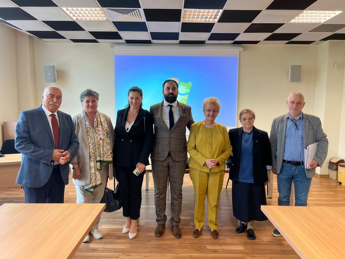 Explorarea patrimoniului cultural mobil al Bisericii Ortodoxe Române: o teza de doctorat captivantă