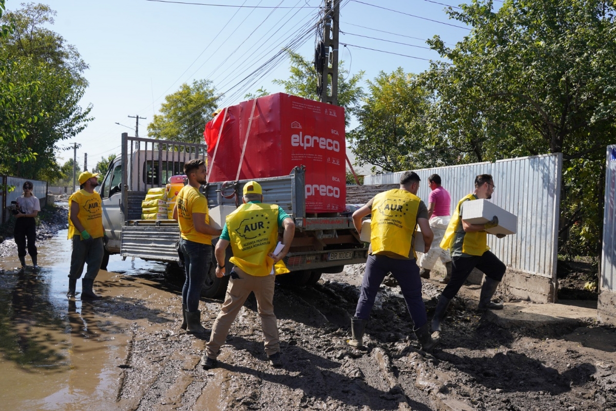 George Simion dă startul proiectului de construcție a primelor locuințe în Pechea, sub o mobilizare intensă pentru curățarea străzilor