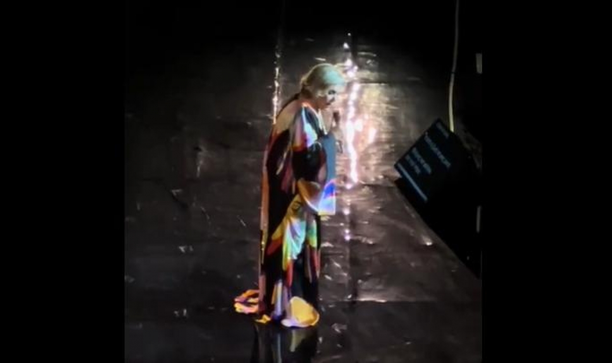 Momente dramatice la un concert: o artistă celebră suferă un AVC chiar pe scenă