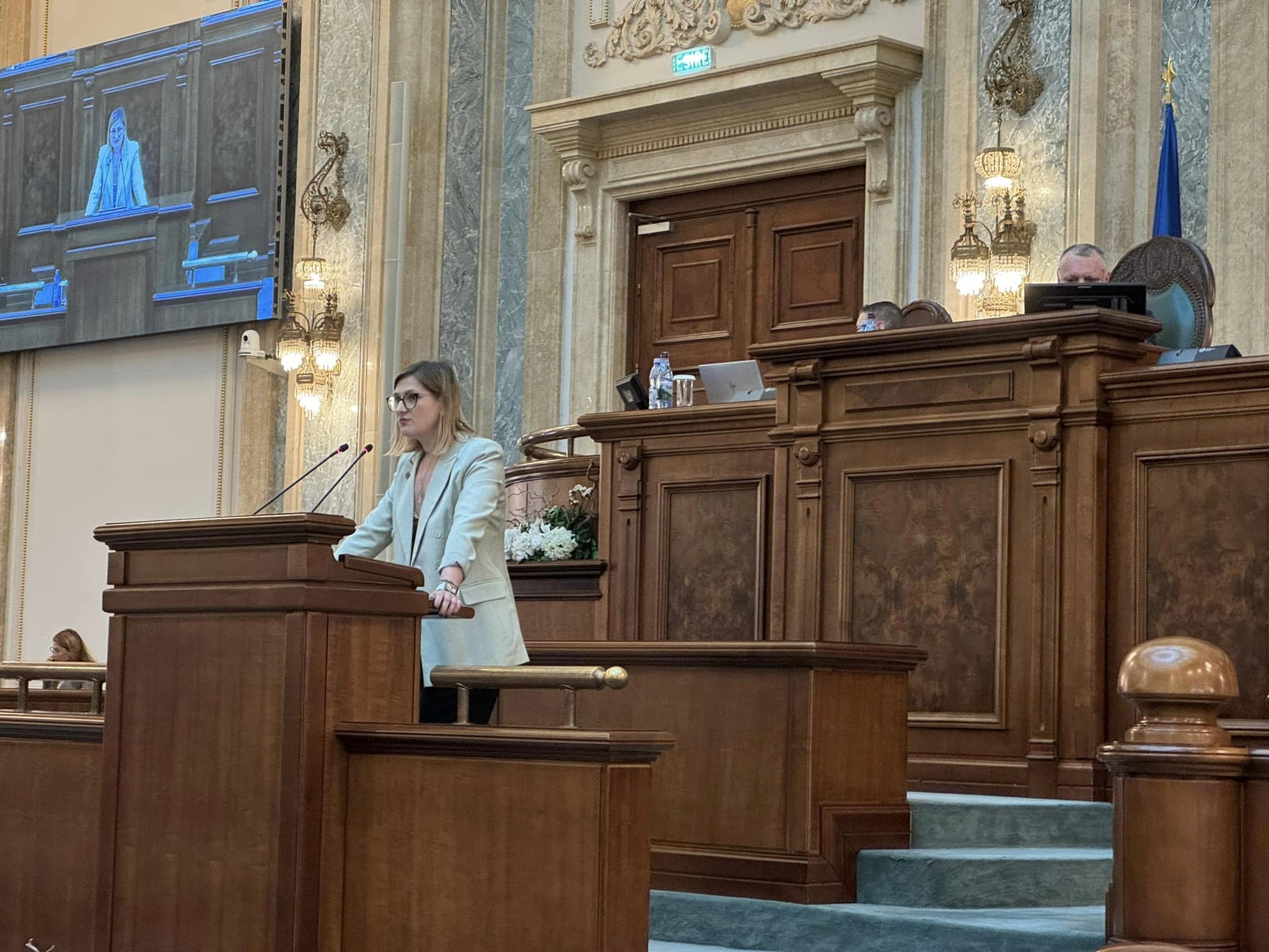 Adina Săniuță – ”Scăderea TVA pentru produse de igienă, a fost aprobată!” – Absorbantele și scutecele mai ieftine!