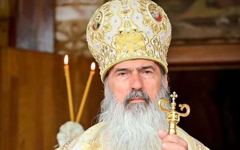 VIDEO ÎPS Teodosie: 'Lumină este Cel ce a făcut cerul și pământul, Dumnezeu adevărat'