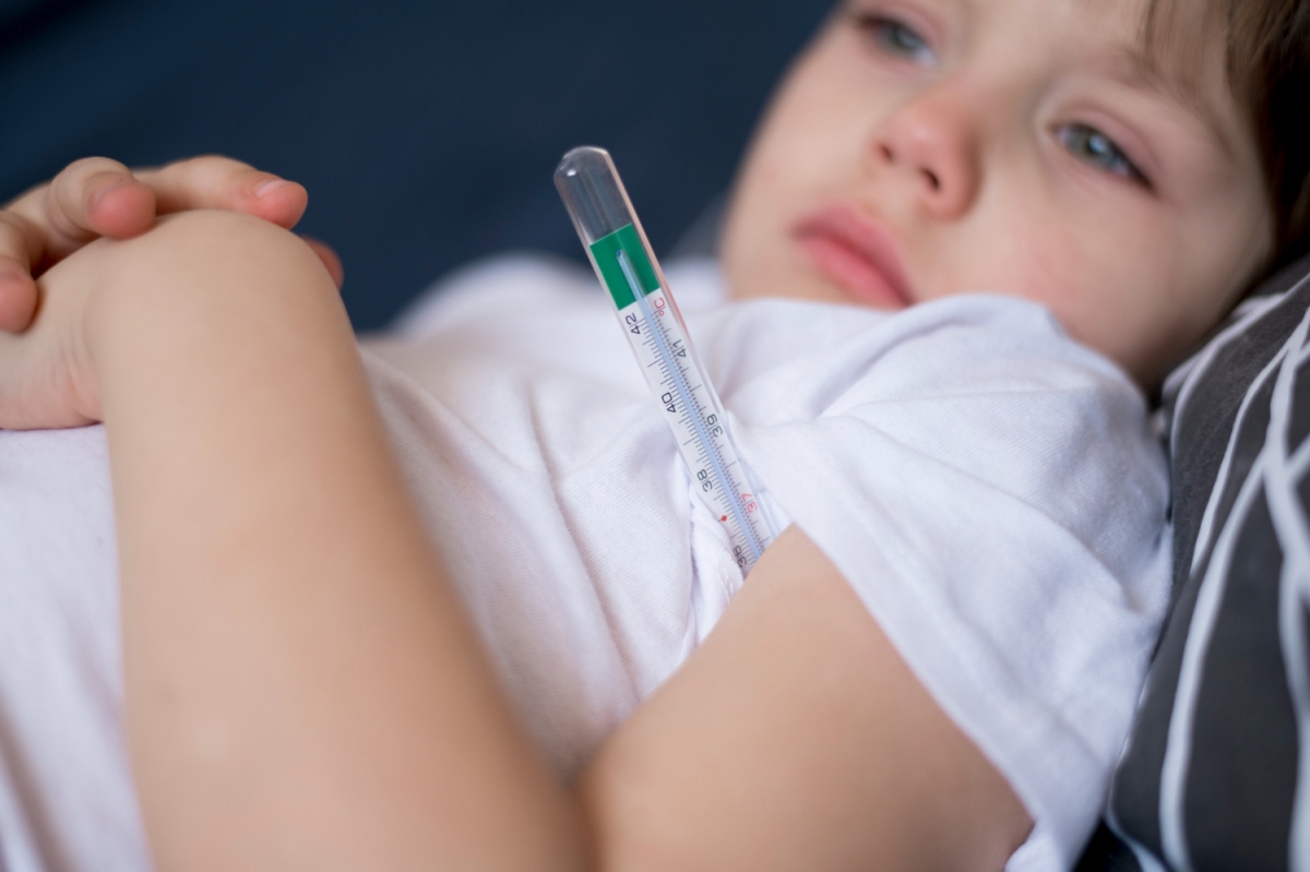 Boala care a umplut spitalele în ultimele săptămâni. Doi copii au murit deja