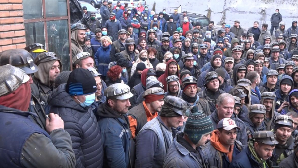 Minerii și lucrătorii din energie protestează joi în fața Guvernului