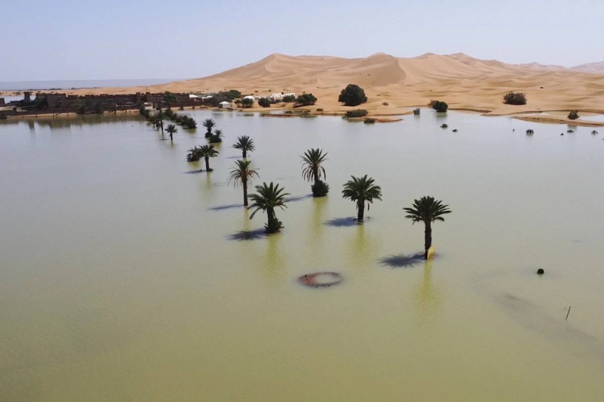 FOTO Fenomene meteo surprinzătoare: inundații în Deșertul Sahara