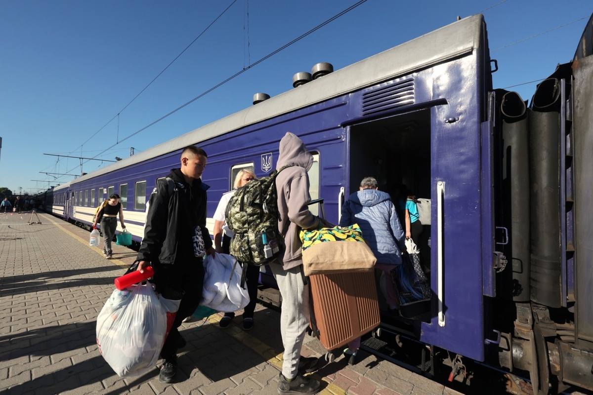 Ucraina organizează evacuări rapide în zonă, în timp ce trupele ruse progresează neîncetat spre vest.