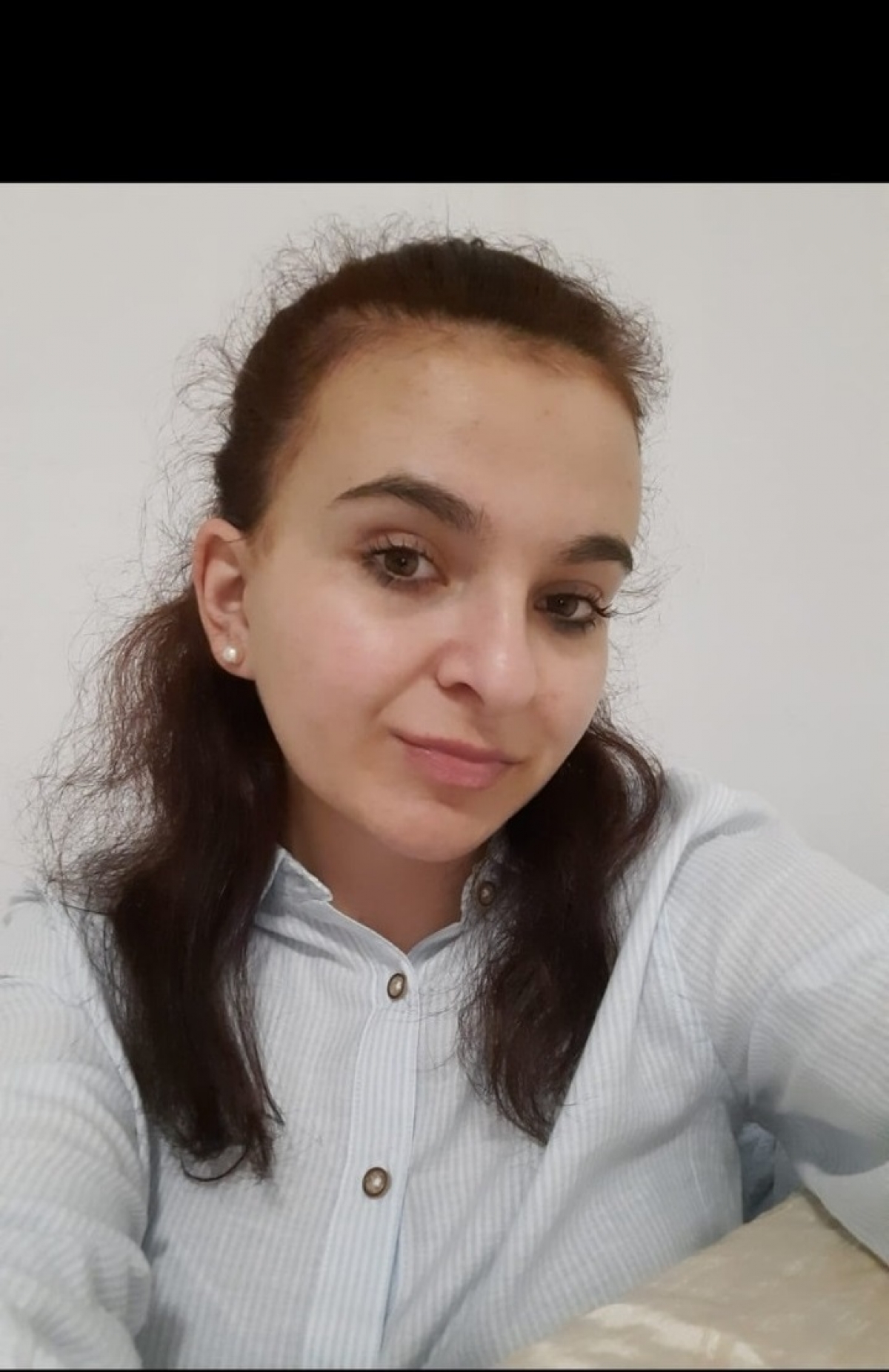 Un viitor fără suferință: povestea înduioșătoare a unei tinere de 20 de ani cu scolioză gravă