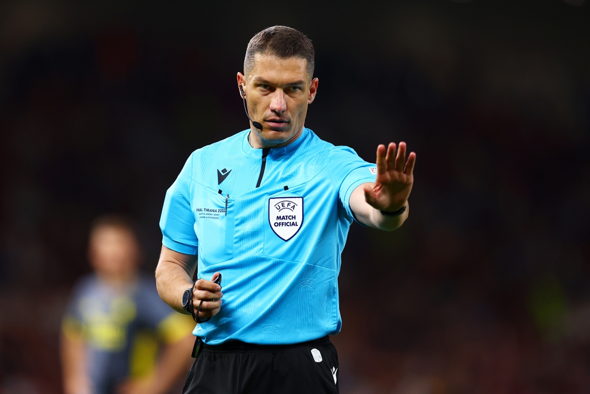 Istvan Kovacs va arbitra partida Inter – Arsenal, din Liga Campionilor