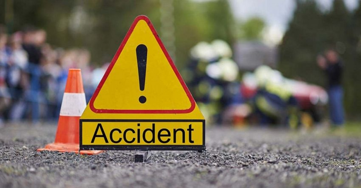 Accident între un autobuz și un autoturism, în județul Alba