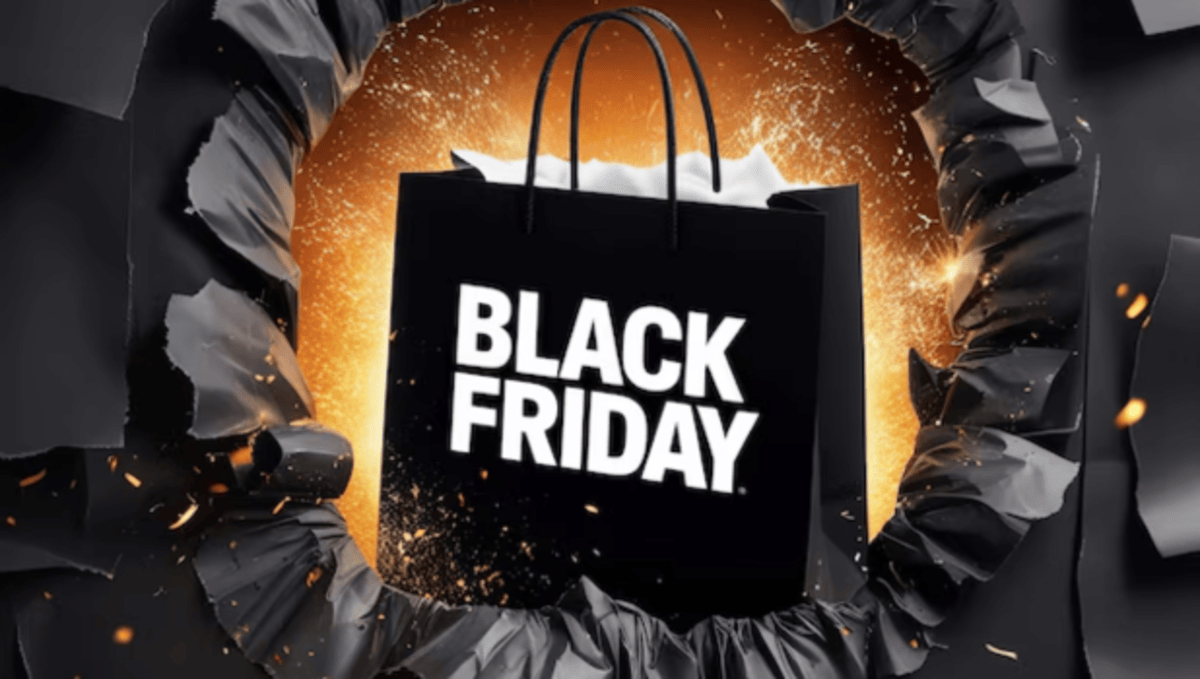 Românii, mai strânși la pușculiță de Black Friday comparativ cu anul trecut / Care a fost cea mai mare comandă