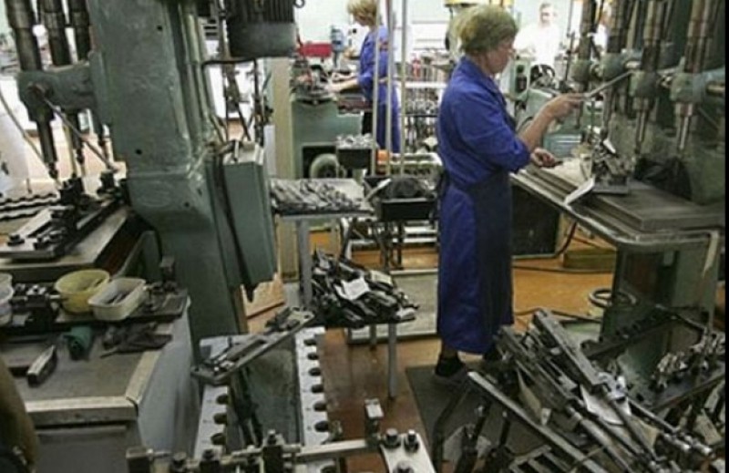 Angajații din industria de Apărare anunță proteste de amploare în ultima săptămână de campanie