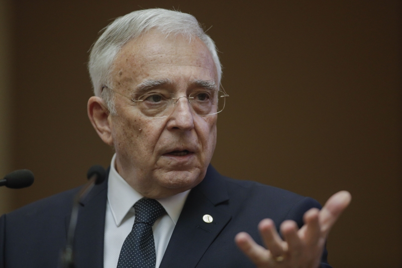 Mugur Isărescu a răspuns cu schepsis – Se știe de când scad dobânzile pentru românii cu credite
