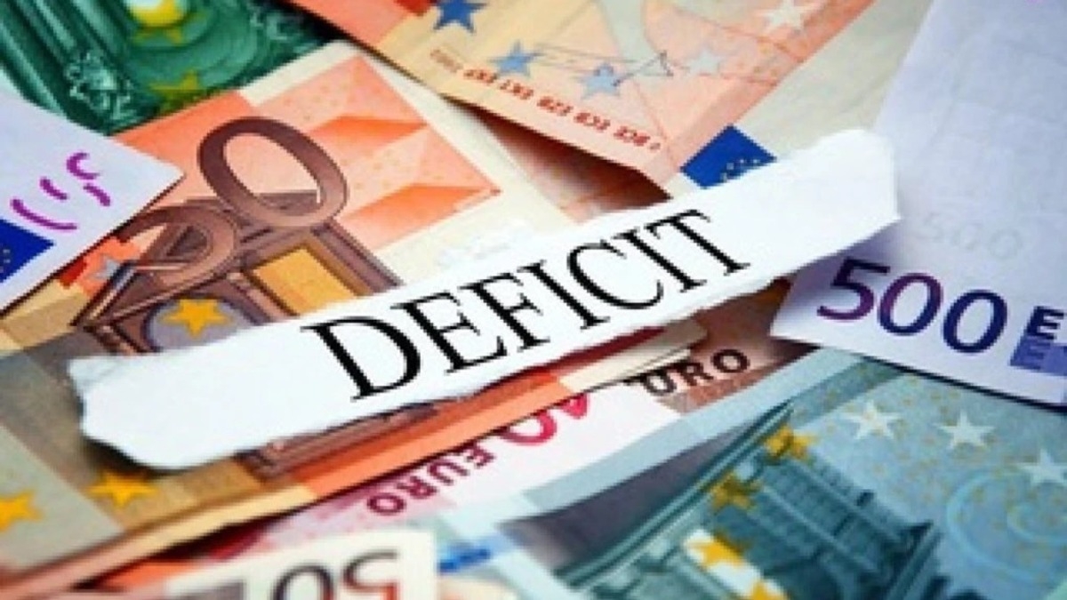 Dezechilibrul dintre importuri și exporturi se adâncește: Deficitul comercial a ajuns la 27,211 miliarde euro