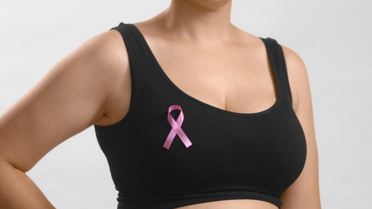 Celulele canceroase 'adormite' reuşesc să supravieţuiască. Cancerul de sân se poate ascunde în măduva osoasă chiar şi după tratament