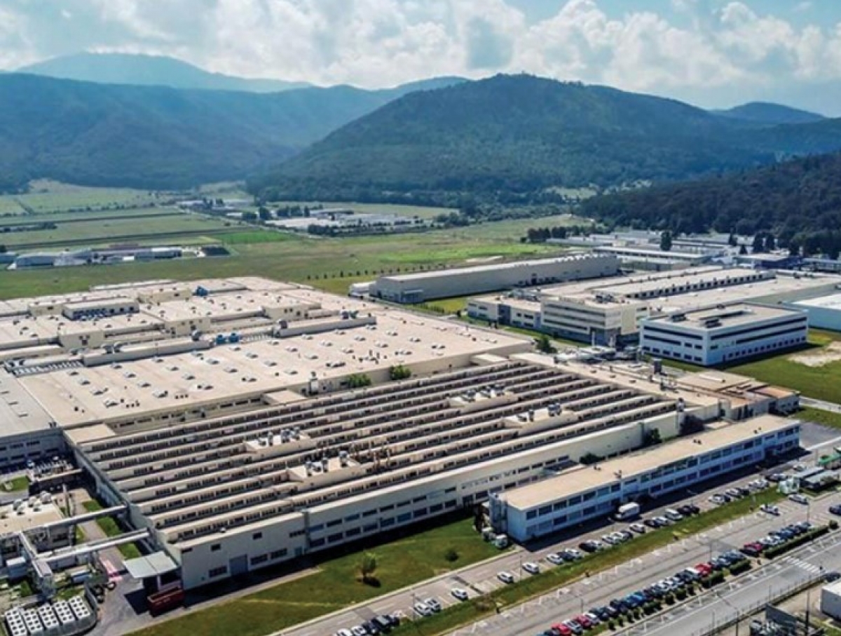 Cutremur în industria auto: Salariații din România au primit deja înștiințarea de șomaj / Peste 4500 de concedieri în toată Europa