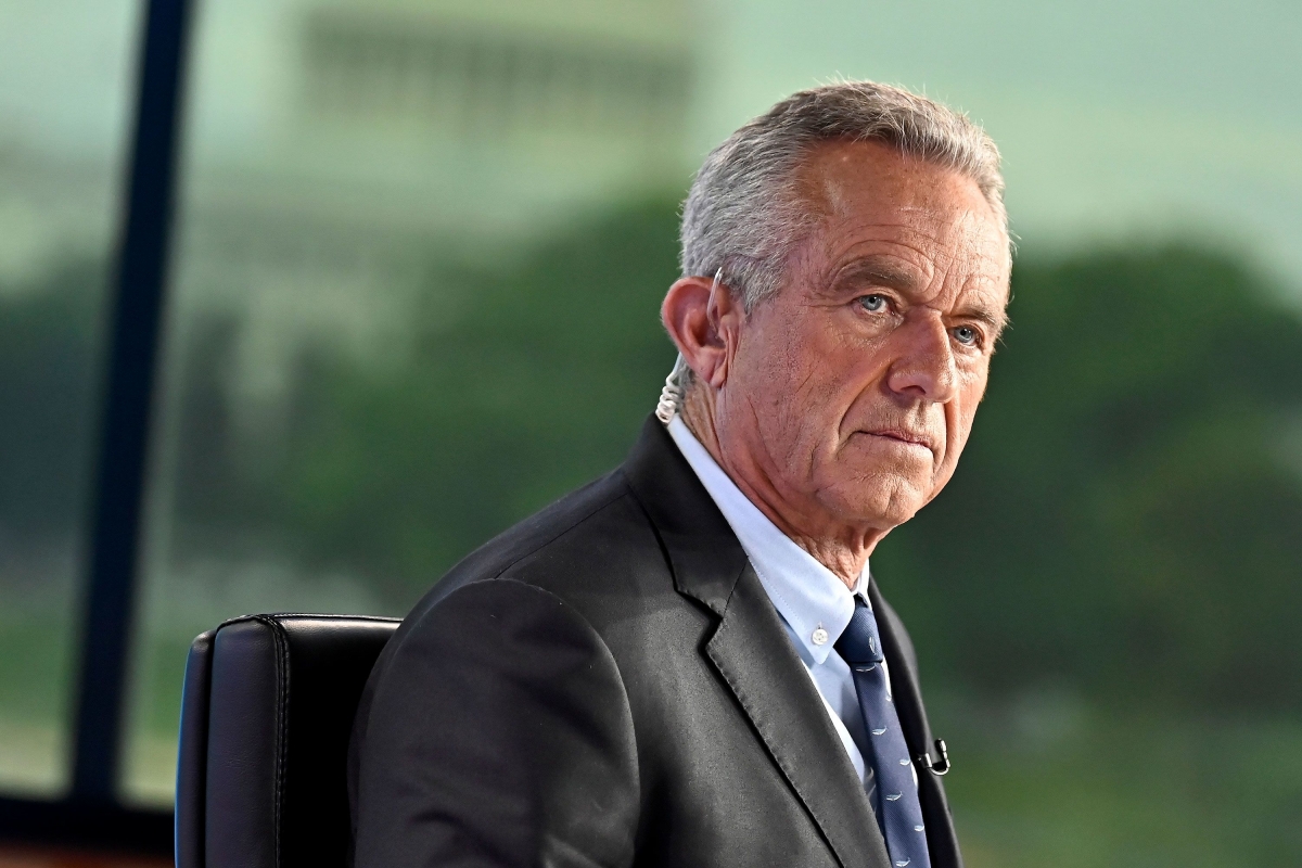 Vine Robert F Kennedy Jr să-l susțină pe Călin Georgescu?