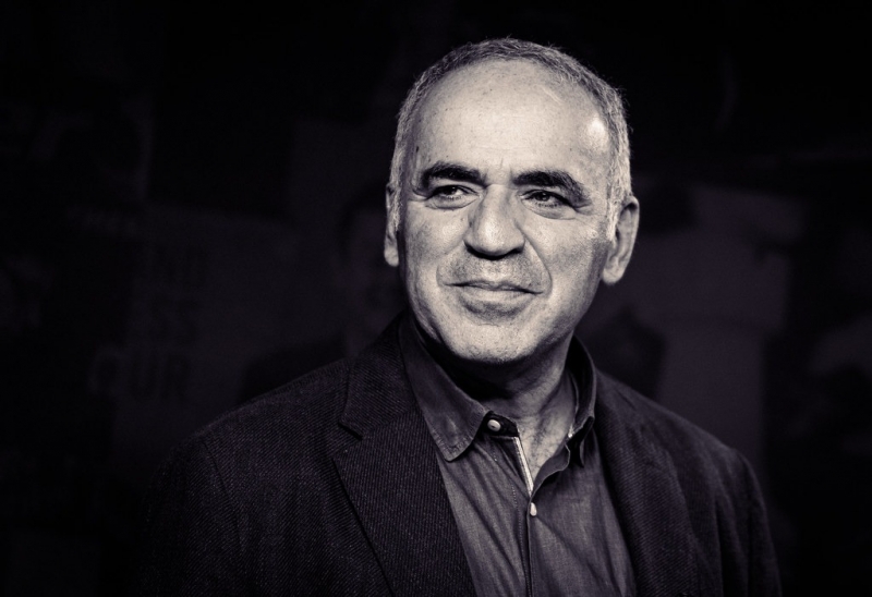 Garry Kasparov, mesaj pentru români înaintea alegerilor prezidențiale: Ca rus, este responsabilitatea mea să denunţ comportamentul criminal al ţării mele