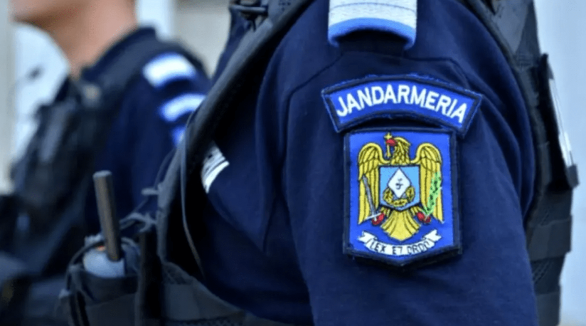 Meciul Rapid – Dinamo: Sancţiuni contravenţionale de peste 75.000 de lei, inclusiv pentru gazde şi pentru societatea de pază / Trei suporteri au primit interdic