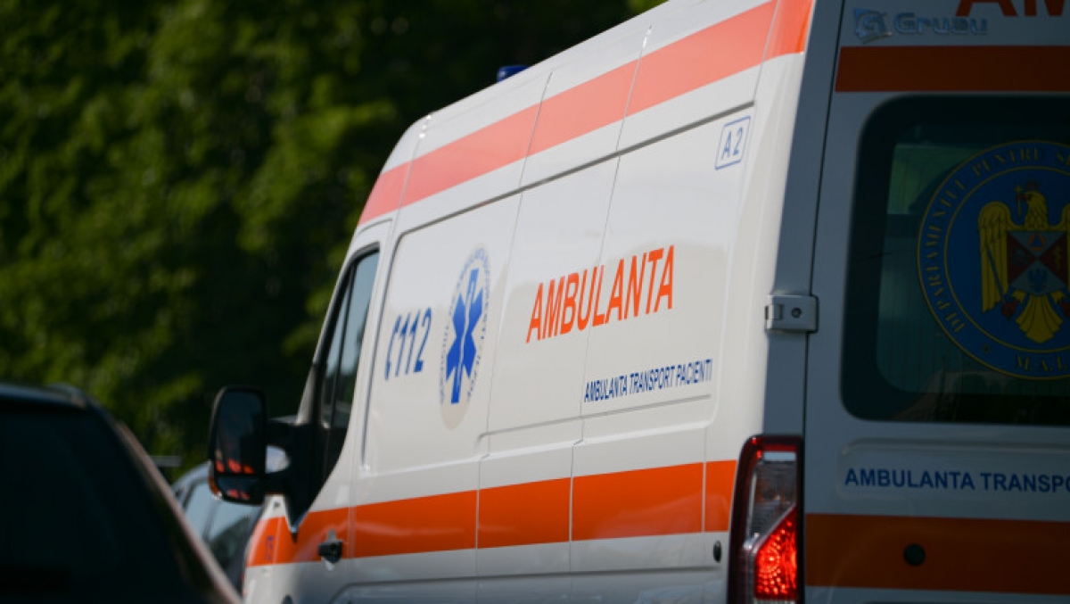 Bărbat găsit decedat după ce a fost prins într-un tocător de furaje
