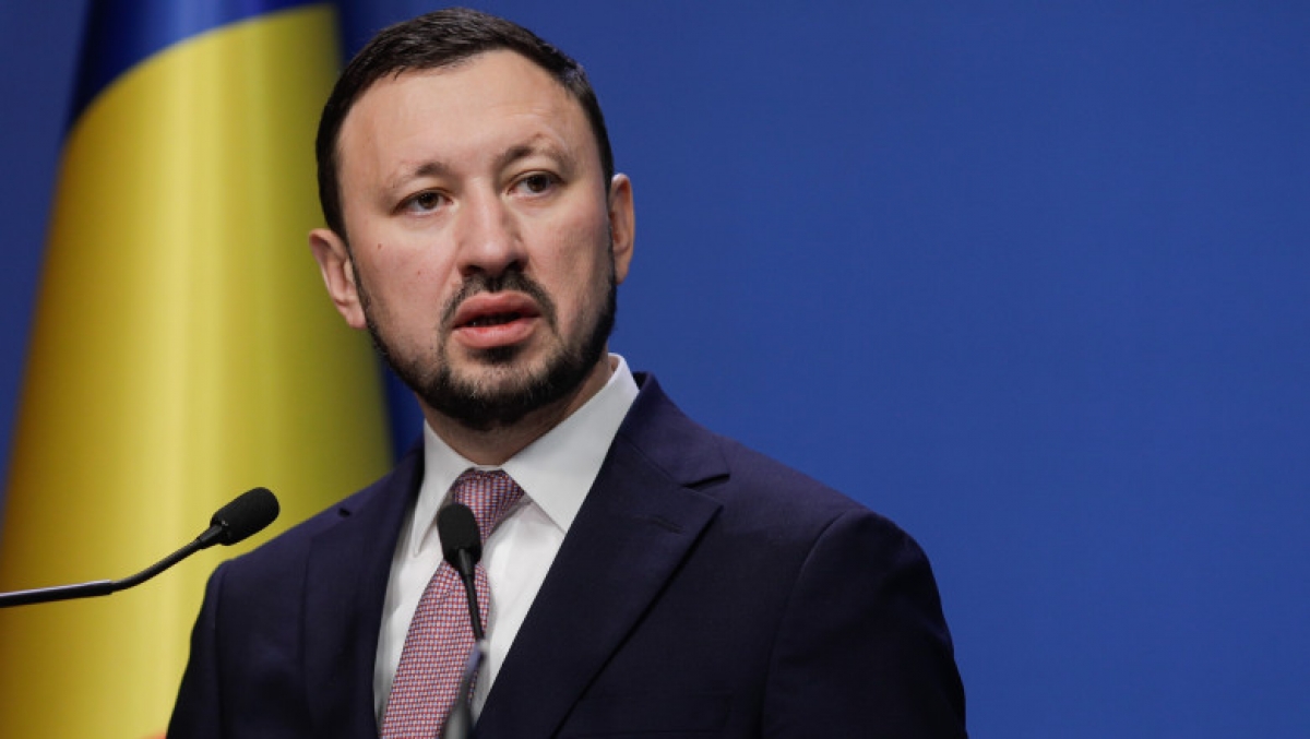 Jaful din pădurile României! Mircea Fechet, despre corupţia de la Direcţia Silvică Maramureş: Se fura cu trenul!