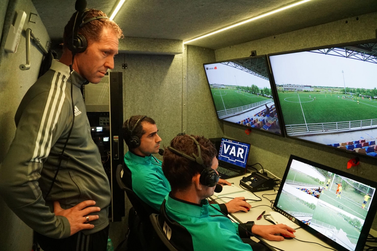 Furia unui star marocan: A demolat monitorul VAR după ce i-a fost anulat un gol