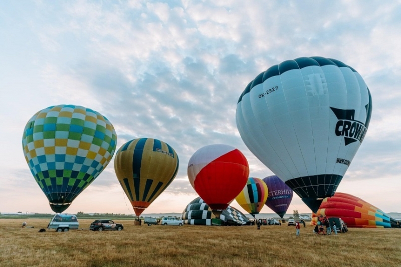 Zboruri tematice de 1 Mai pe aerodromul din Cisnădie: aventuri cu balonul cu aer cald