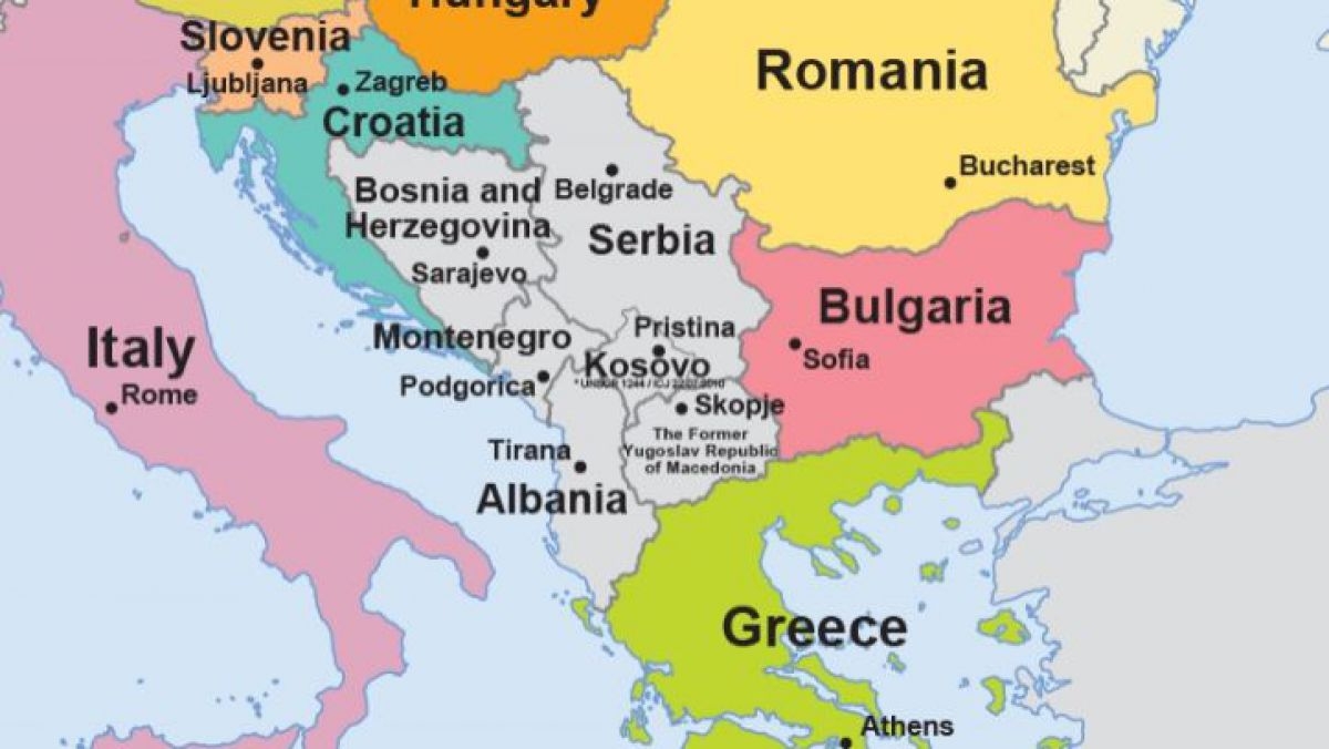 Copii subnutriți găsiți într-o tabără de migranți din Grecia, în condiții periculoase