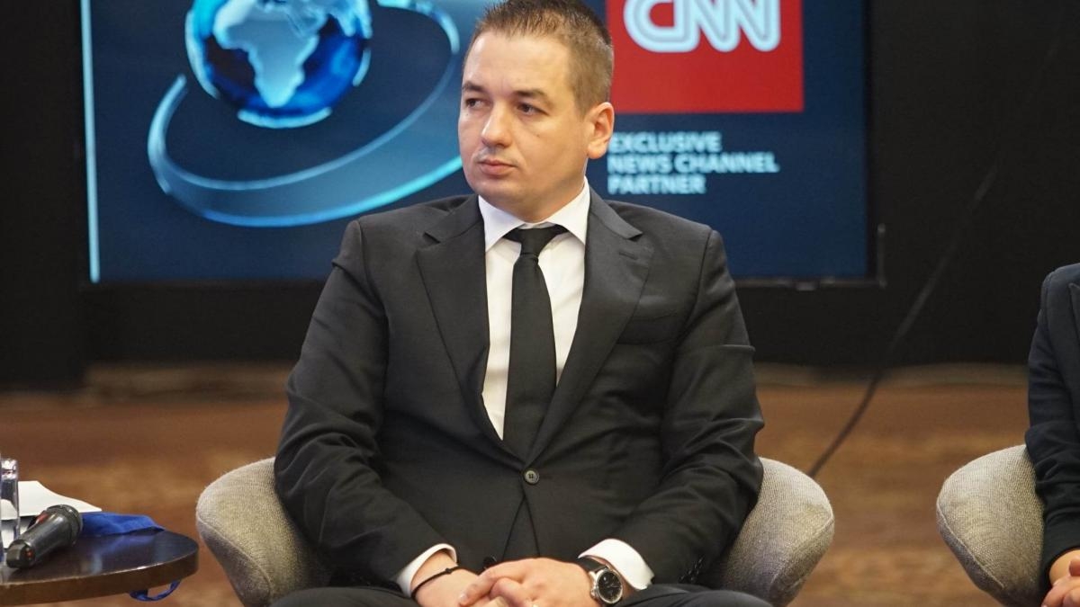 Se cere demiterea șefului ANSVSA. Arion, Pro Agro: 'Premierul are responsabilitatea'