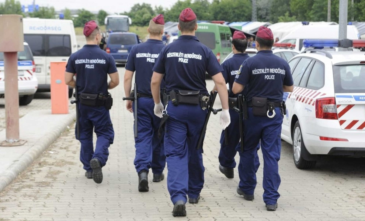 Români reținuți în Ungaria după un atac antisemit: Au atacat doi evrei pentru că nu le-a plăcut cum erau îmbrăcați