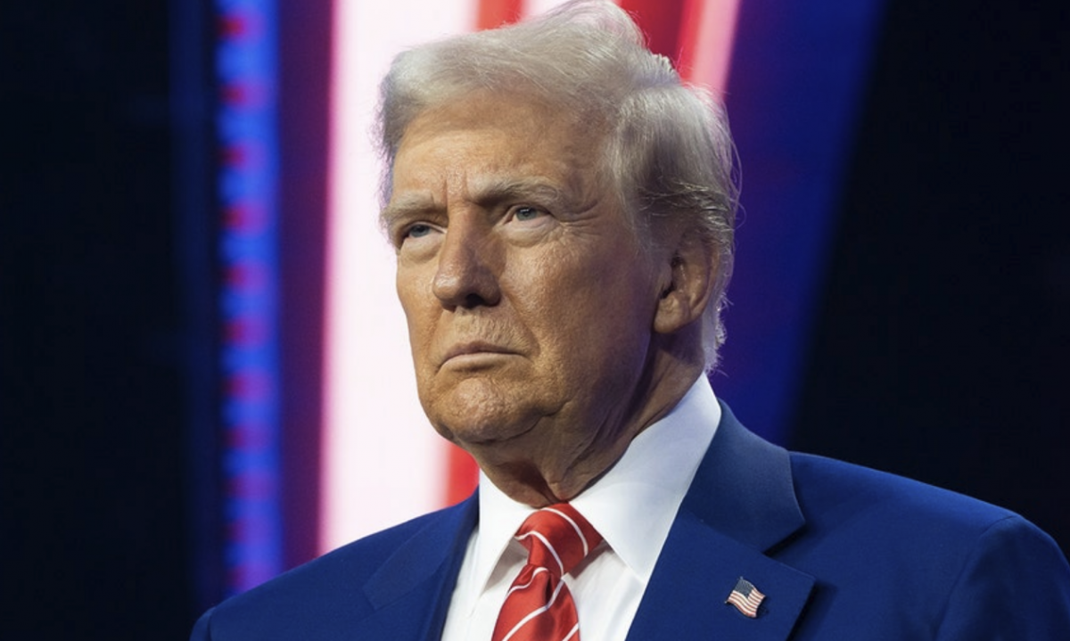 Trump susține că articolul 5 privind apărarea colectivă în NATO este interpretabil: Viitorul alianței, în pericol (Bloomberg)