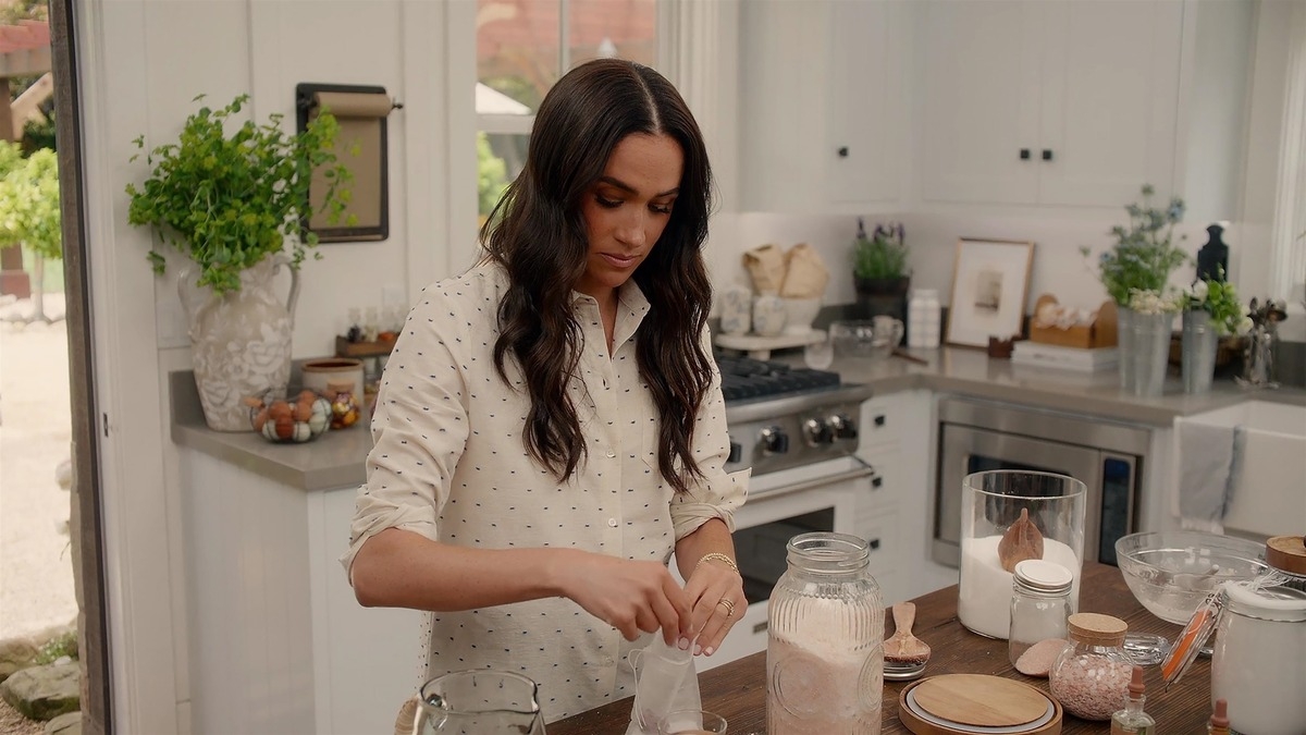 Meghan Markle, prinsă într-un scandal imens: amenințări cu acțiune în justiție pentru o rețetă difuzată pe Netflix