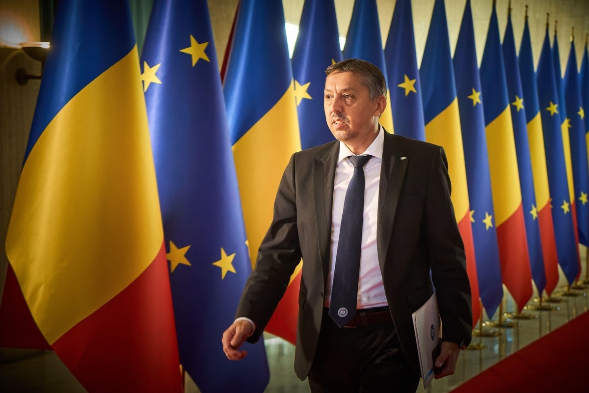 Transportul studenților, o prioritate pentru ministrul educației, Daniel David