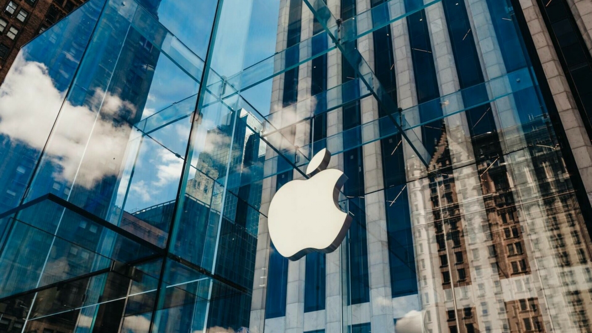 Apple contestă în instanţă amenda de 587 milioane de dolari impusă de UE pentru practici anticoncurenţiale