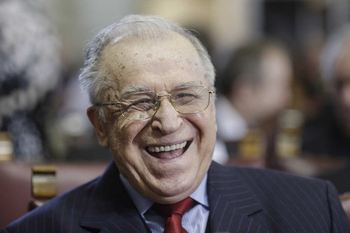 VIDEO Ion Iliescu explică adevăratul secret al longevității sale: 'Fără social media, viața mea a fost mai lungă. Mi-am autoimpus carantină socială'