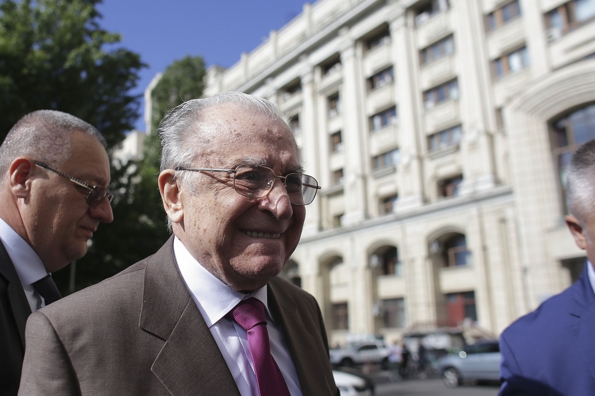 Medicii au dat date de ultimă oră despre Ion Iliescu: 'E în secția de terapie intensivă!'
