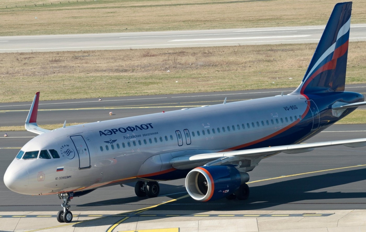 Hackerii pro-ucraineni loveșc Rusia: Aeroflot paralizată, Kremlinul reacționează