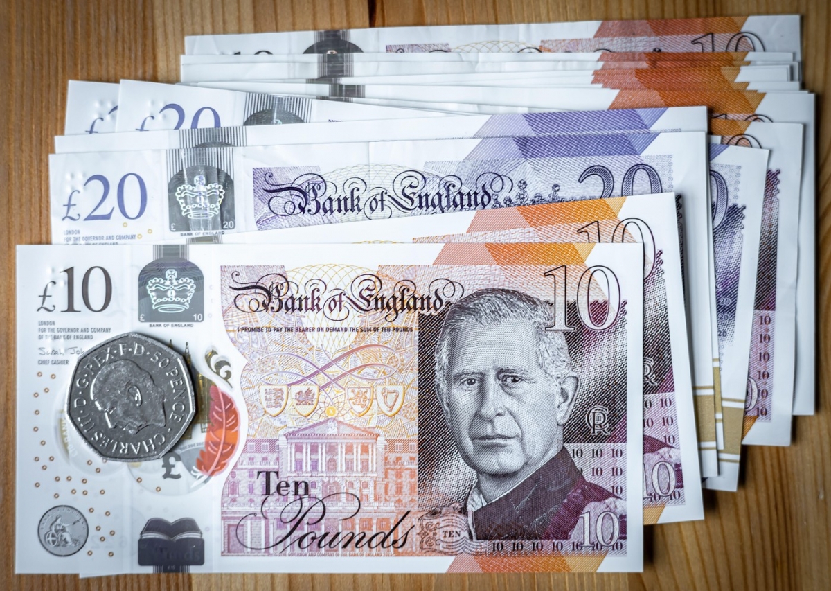 Lira digitală sub semnul întrebării – Banca Angliei ezită să meargă mai departe (Bloomberg)