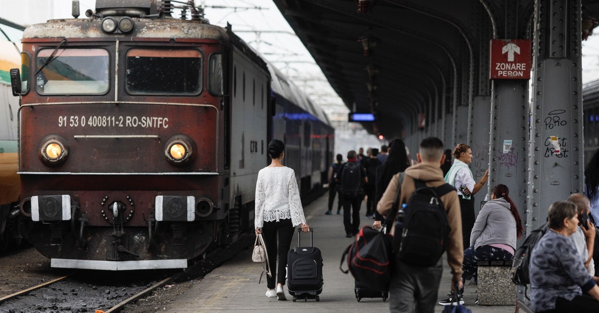 CFR SA nu mai suspendă trenurile operate de CFR Călători şi Transferoviar pentru neplata TUI