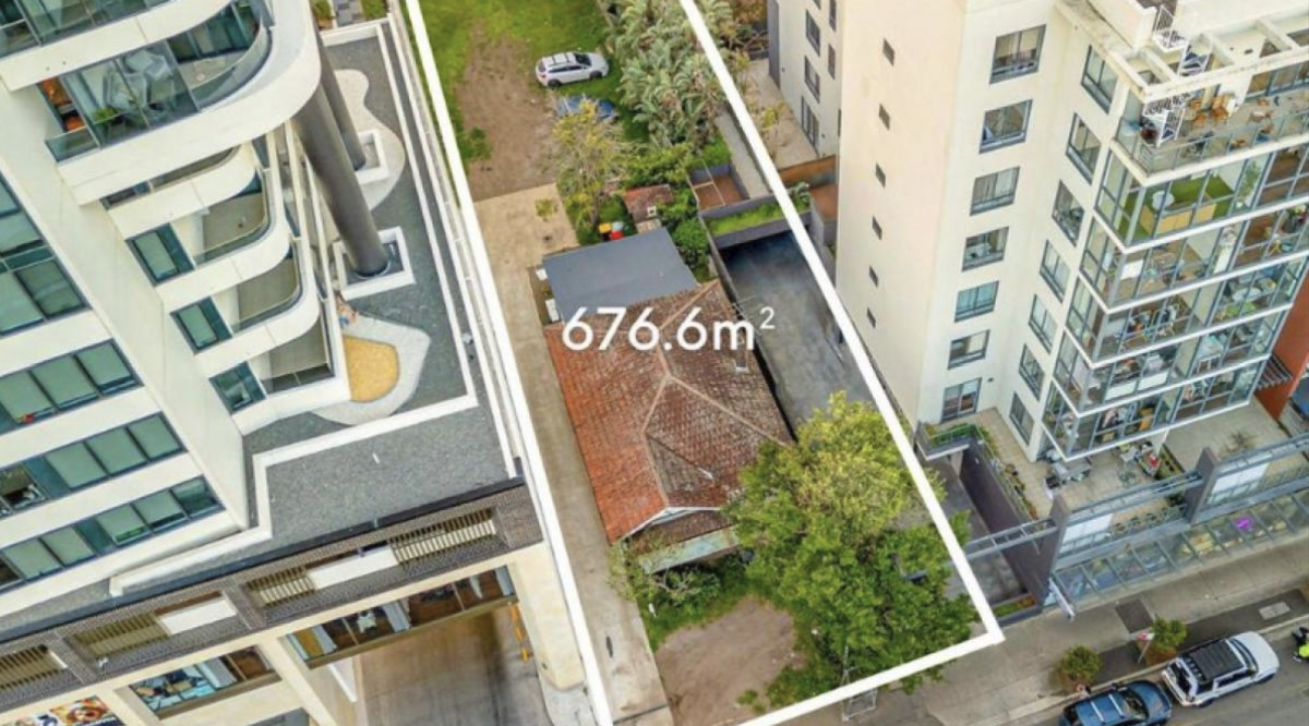 Piața imobiliară, sub presiune de la 1 august: Cum eviți TVA de 21% și ce clauze trebuie să verifici pentru a păstra cota redusă