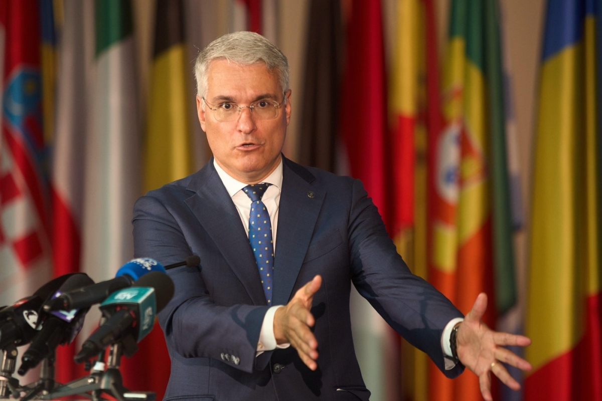 Ministrul Pîslaru, ironie față de doctorița Groșan: Niciunul dintre noi n-a resimțit vreo 'ceață mentală'. Nici înainte, nici după, nici în timp ce…