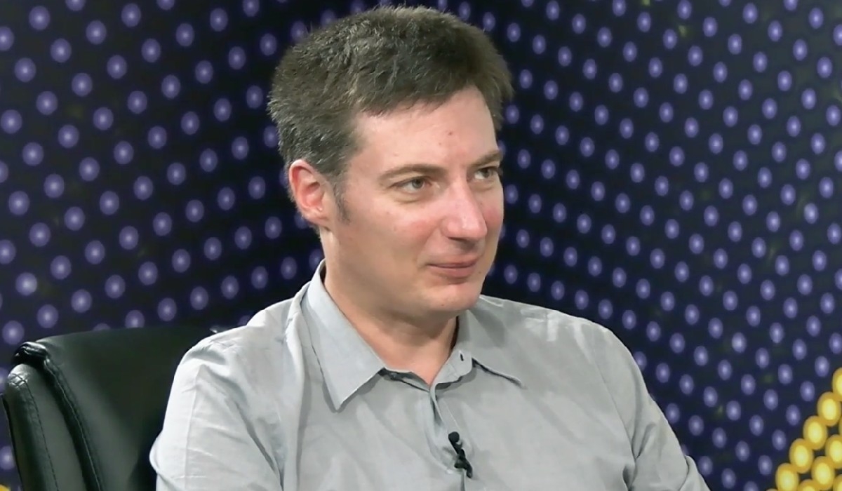 Andrei Caramitru, tranșant după incidentul cu livratorul nepalez: 'Un analfabet fără loc de muncă-spălat pe creier de zuzuraniști-agresează un om care muncește'