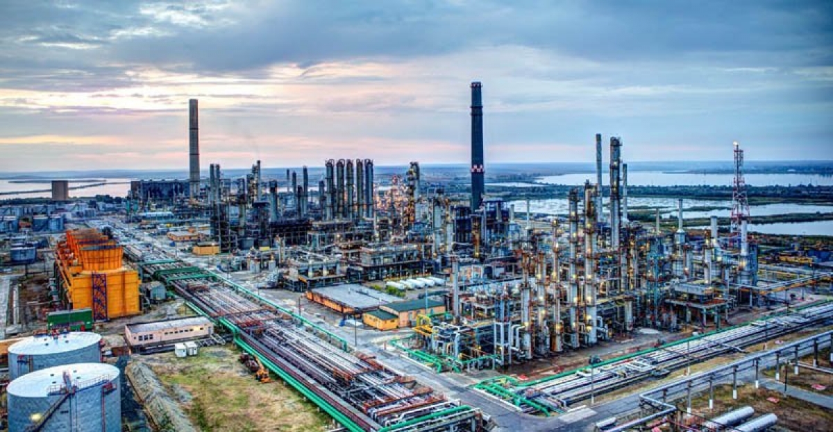 Rompetrol Rafinare şi-a redus pierderile cu 29 % în prima jumătate a anului, raportat la perioada similară din 2024
