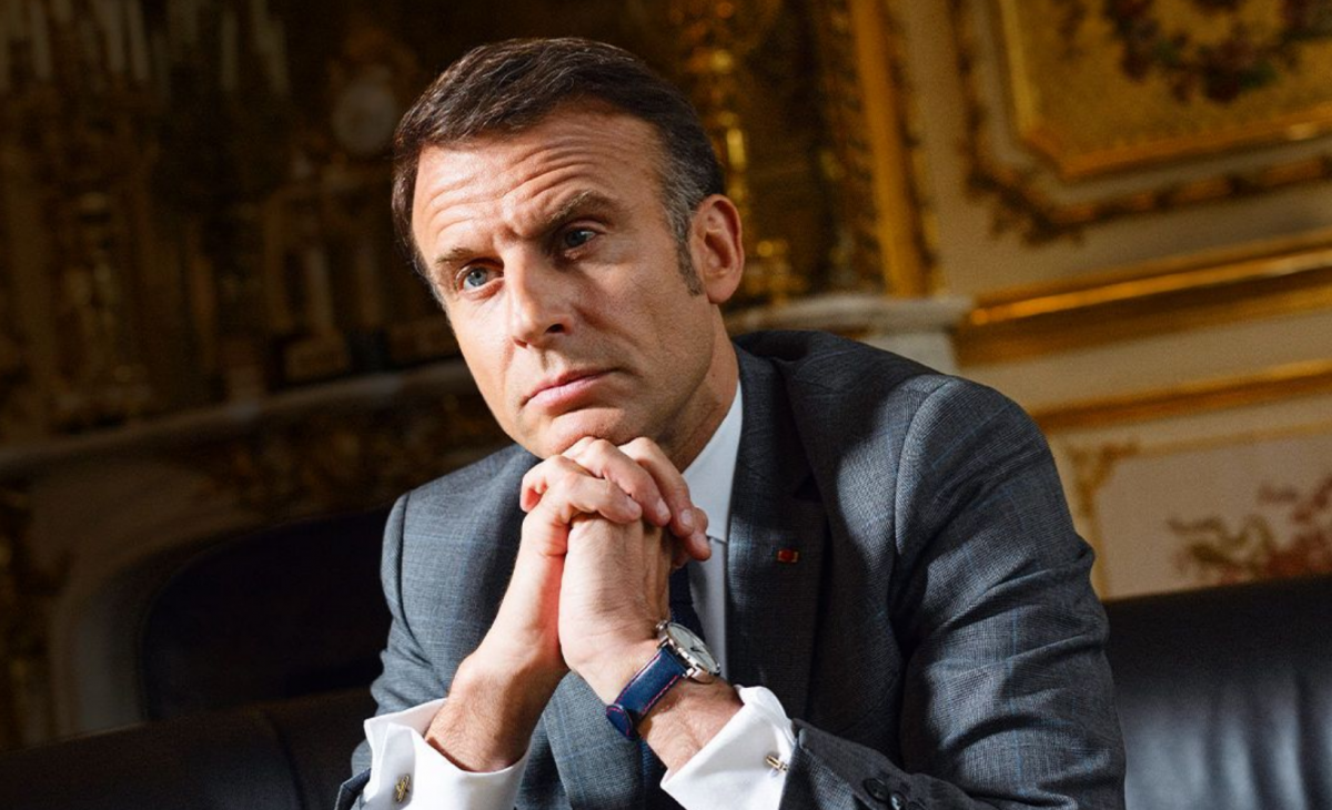 Fierbe scena politică a Franței: pe 23 septembrie, o nouă procedură ce vizează destituirea lui Emmanuel Macron