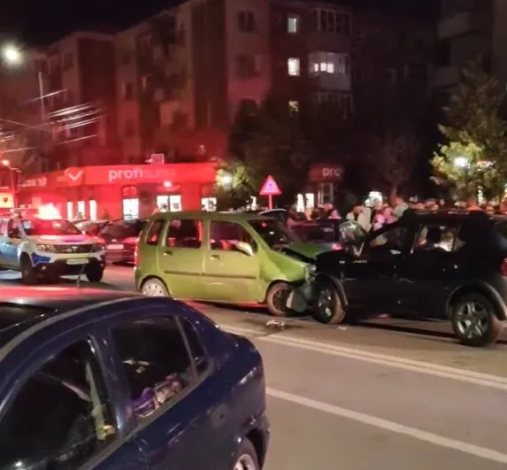 VIDEO Accident grav în Petrila: Un mort și trei răniți după o coliziune frontală