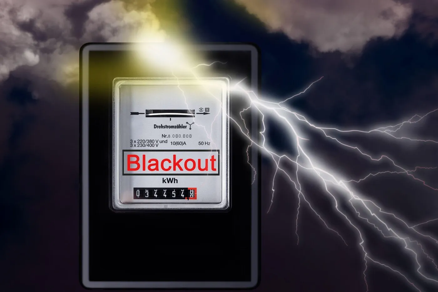 România riscă să intre în blackout energetic: Pe deasupra, riscăm penalități de cel puțin 2 miliarde de euro