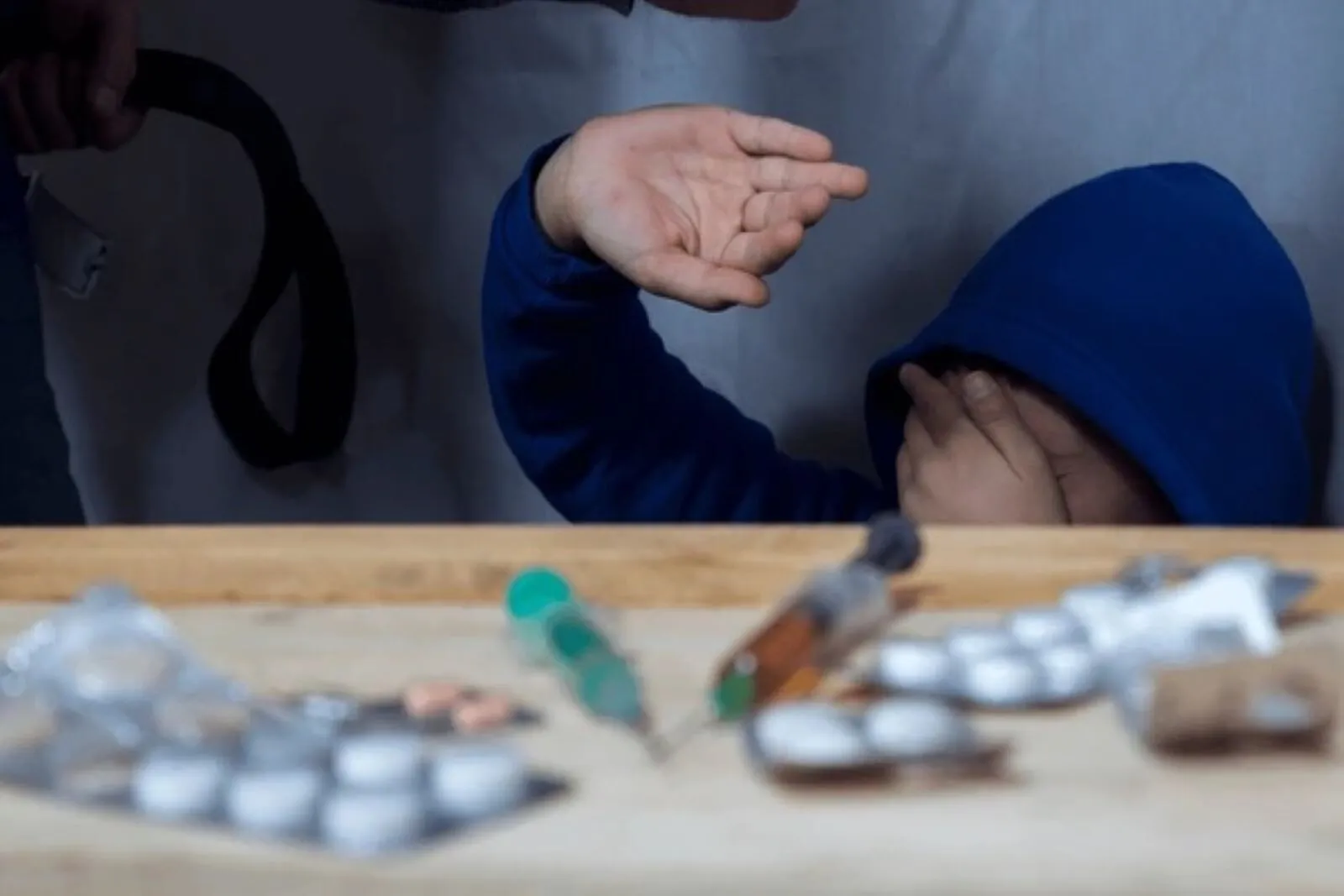 Copiii sub 10 ani, victime ale consumului de droguri. Medic: 'Media era de la 12 ani în sus, acum avem cazuri de copii care consumă droguri la vârste mai mici'
