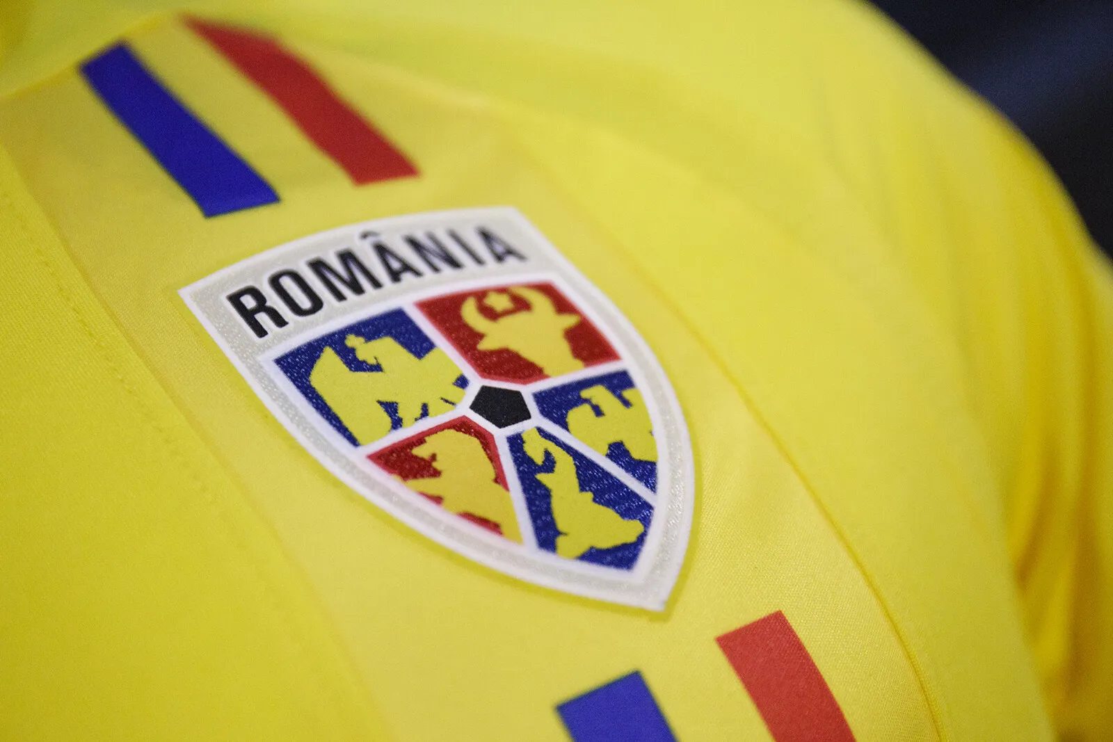 Surpriză! Mircea Lucescu se pare că prgătește o echipă de start total neașteptată pentru partida cu Cipru