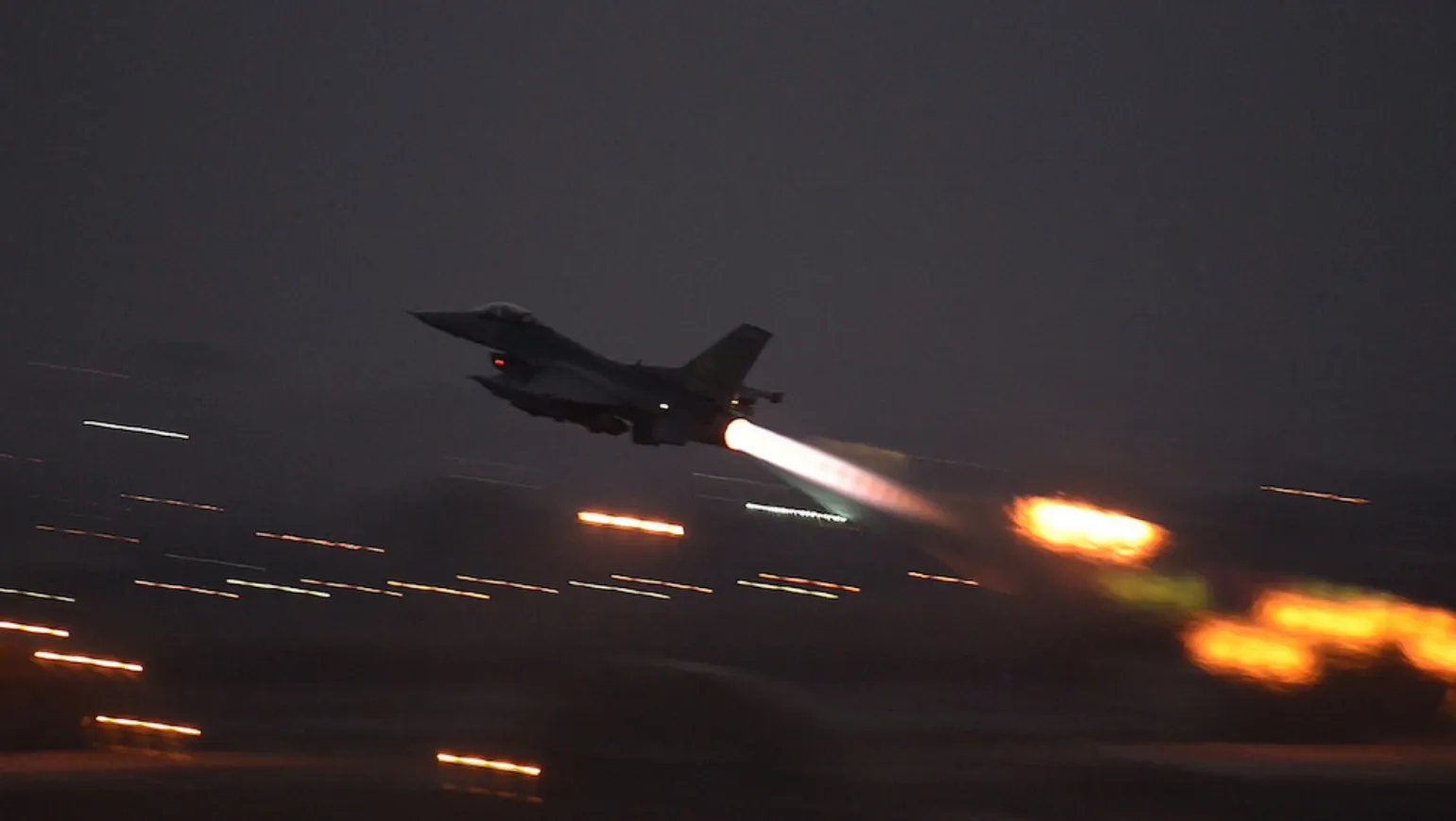 Polonia ridică avioanele de luptă, după atacurile de ultim moment ale Rusiei în Ucraina