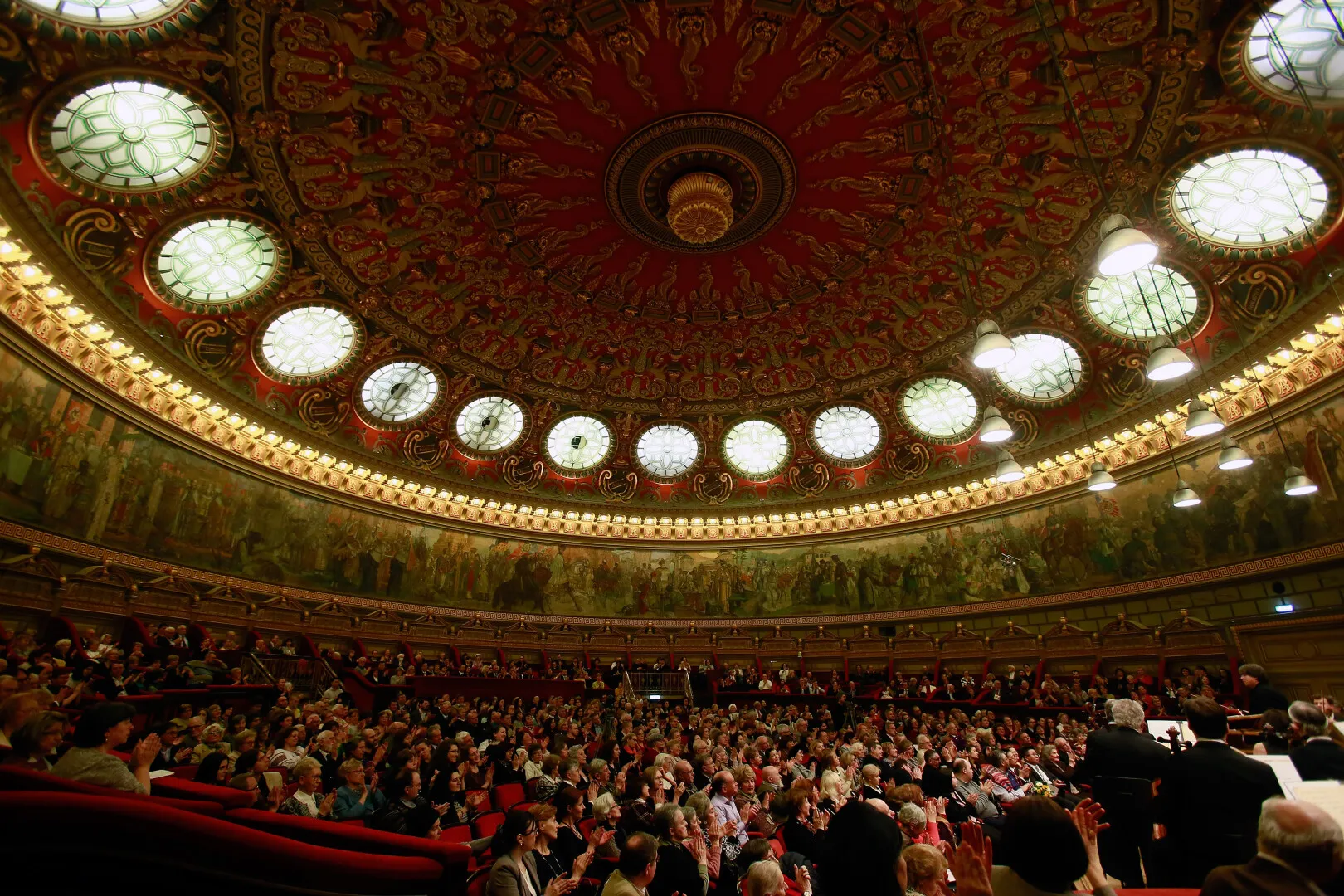 Festivalul Enescu: Royal Concertgebouw Orchestra revine, duminică, la Sala Palatului; dirijor – Klaus Mäkelä