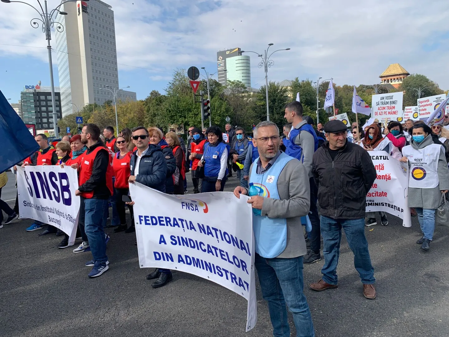 Risc de blocaj în administrație: Sindicatele anunță grevă generală împotriva concedierilor în masă